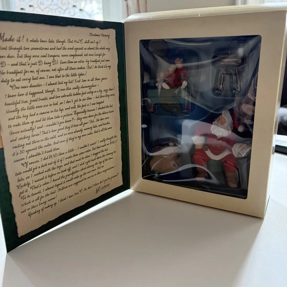 Hallmark 2002 Collector's Club Ornament Santa's Big Night Journal 4 Piece Set‎